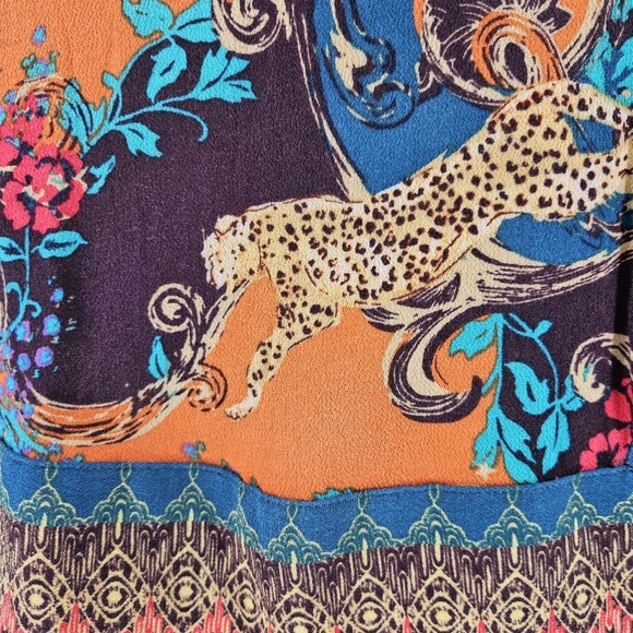 Free People Catch Me If You Can Shirt Cheetah Long Sleeve VNeck Button Top Small - Picture 4 of 10